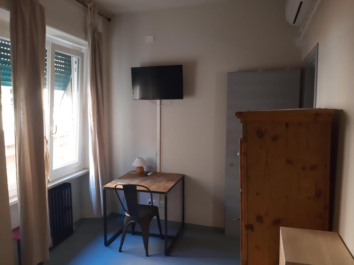 La Marque Jaune Hotel Verona Bagian luar foto